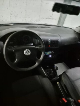 Volkswagen Golf 2003
