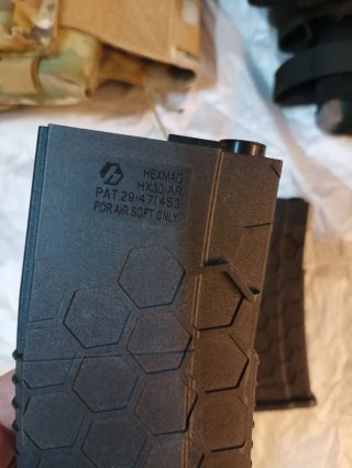 Chalecos tácticos y cargadores airsoft