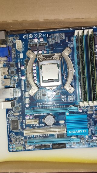 Placa Gigabyte H77M-DH3 16GB DDR3, i7 2600 16gb dd
