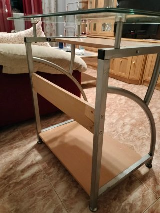 SE REGALA Mesa escritorio cristal y madera