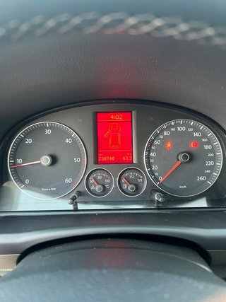 🚗 VOLKSWAGEN CROSS TOURAN 2.0 TDI 170 CV – 7 PLAZA