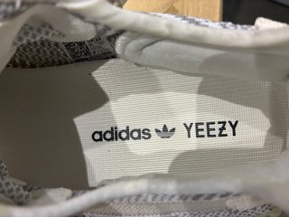 Adidas Yeezy 350 Scarpe Grigio Bianco Taglia 46