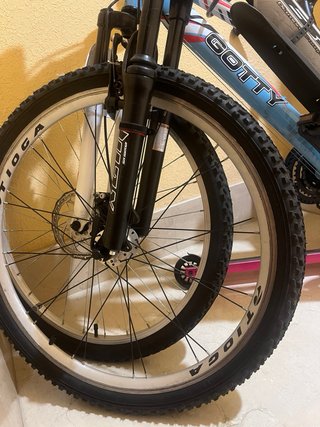 Bicicleta GOKA 26 Aluminio Suspensión
