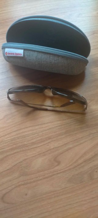 Gafas de sol Vogue originales con funda