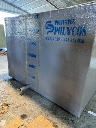 Depósito Poliéster Polycos a Medida