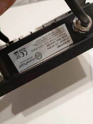 Proyector LED HomePluss 20W IP65