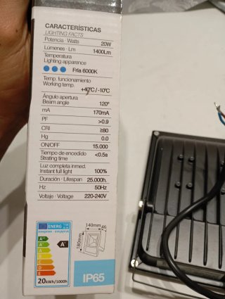 Proyector LED HomePluss 20W IP65