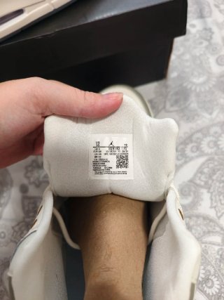 Zapatillas Jordan Talla 44 Blanco y Verde Oliva