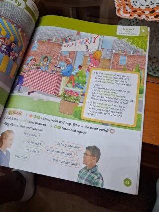 All about Us Now 4 Class Book (Spain)