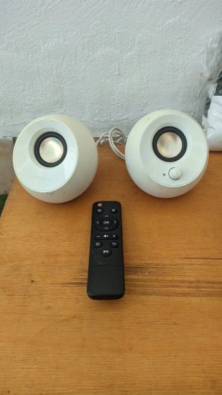 Proyector Top Vision T6 + Altavoces + Lona