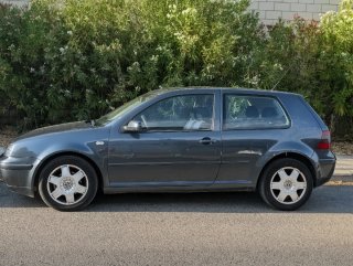 Volkswagen Golf 2000
