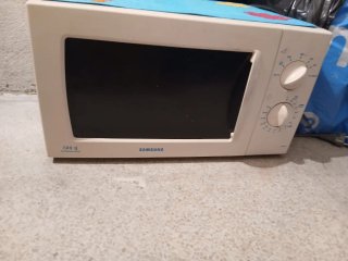 Microondas blanco