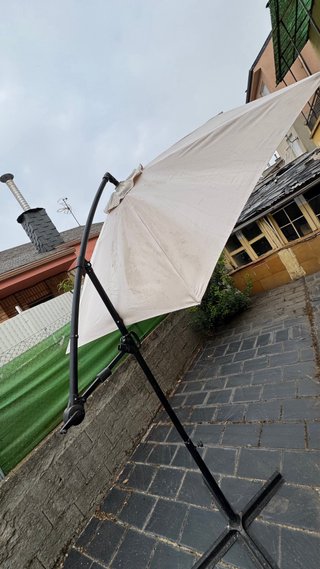 Sombrilla de jardín marrón y gris