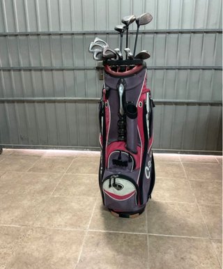 Set de Palos de Golf TAYLORMADE y CALLAWAY