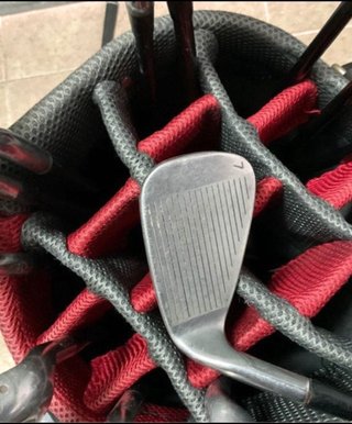Set de Palos de Golf TAYLORMADE y CALLAWAY