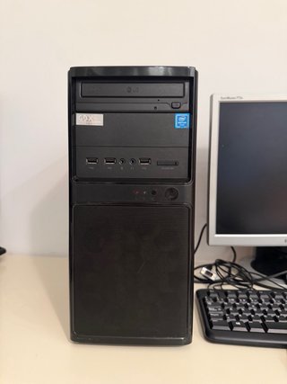 Ordenador Torre MSI y pantalla Svmsung
