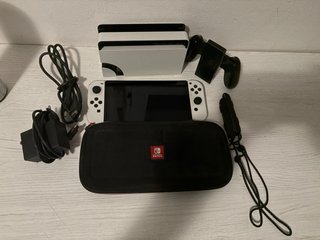 Nintendo Switch Blanca Completa