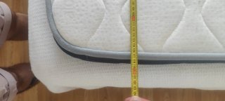 Cuna de bebé modelo sundvik de Ikea con colchon