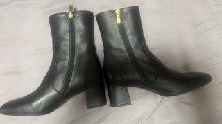 2 pares botines Cuplé negros talla 39