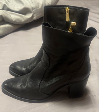2 pares botines Cuplé negros talla 39