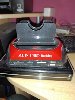 Base HDD 2.5/3.5 + Lector Tarjetas