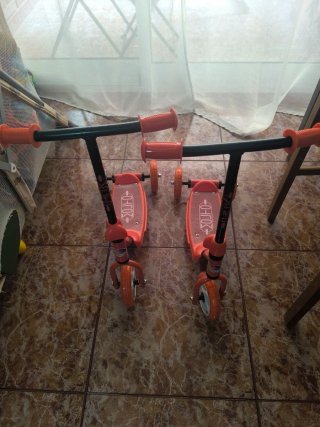 2 Patinetes Infantiles rojos