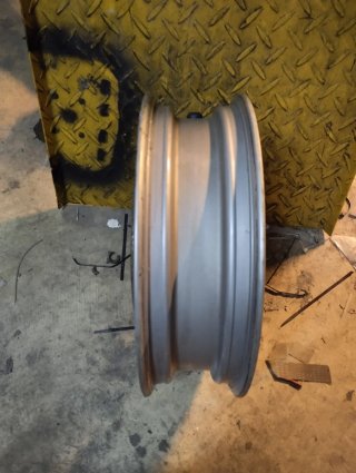 Llanta Derbi con disco de freno
