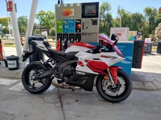 Yamaha R9 70 Aniversario