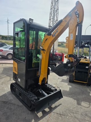 Miniexcavadora JPC HT12 con cabina