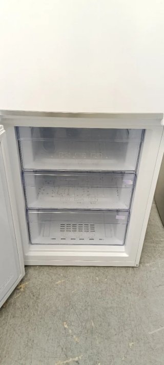 NEVERA COMBI BEKO NO FROST ENERGÍA A+