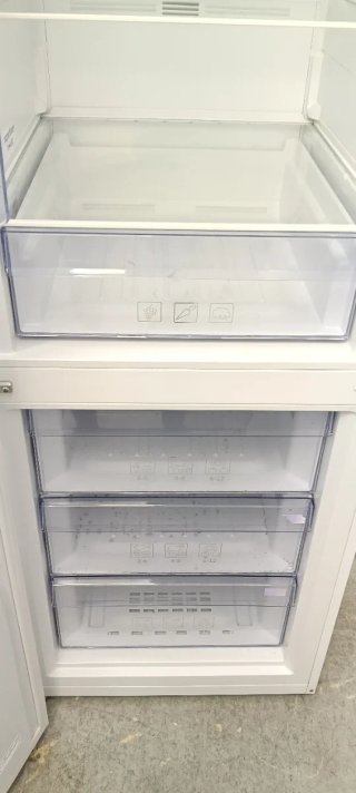 NEVERA COMBI BEKO NO FROST ENERGÍA A+