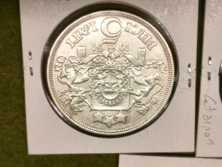 Monedas Plata Letonia 1931 de 5 y 2 Lati EBC