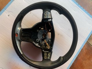 Volante FR 2 le falta la funda