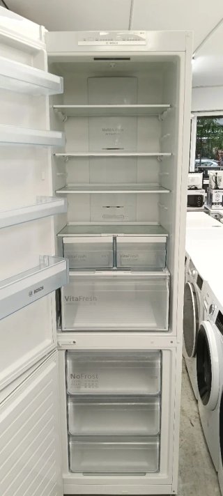 NEVERA COMBI BOSCH NO FROST ENERGÍA A+