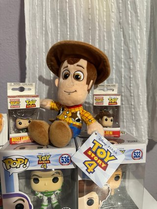 Colección Toy Story: Funko Pop, PEZ y Peluche