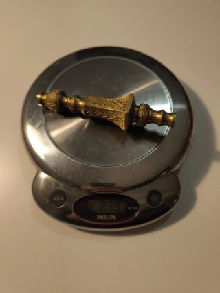 Macolla de latón