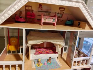 Casa de muñecas grande para Barbie
