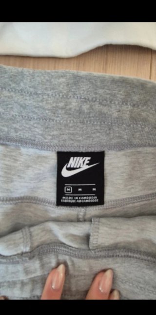 Conjunto chándal Nike gris