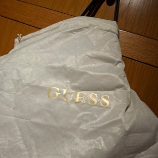 Bolso Guess Marrón y Dorado