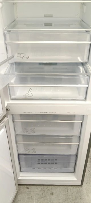 NEVERA COMBI GRUNDIG NO FROST ENERGÍA A+