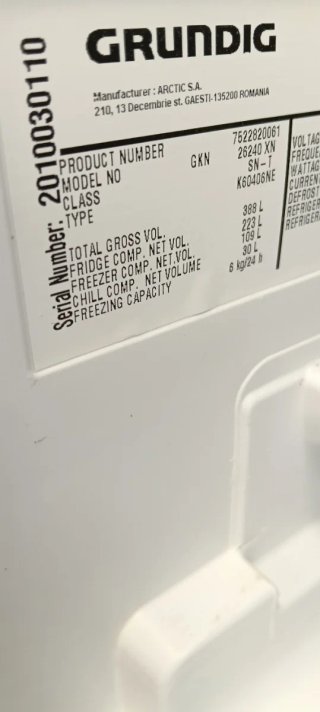 NEVERA COMBI GRUNDIG NO FROST ENERGÍA A+
