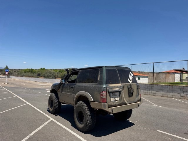 Nissan Patrol 2000