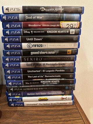 Consola Sony PS5 825GB Blanca + Demon's Souls