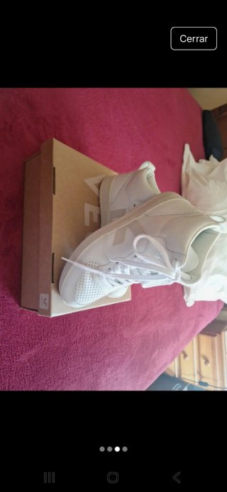 Zapatillas Veja Beige y Blancas