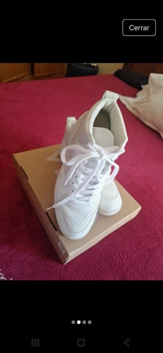 Zapatillas Veja Beige y Blancas