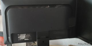 Monitor LG Flatron E1911 + Teclado