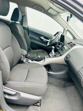 Toyota Auris 2012