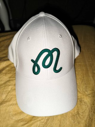 Gorra Golf Malbon Blanca con Pin