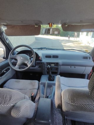 Nissan Serena 1996