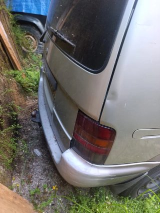 Nissan Serena 1995